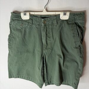 BANKS SIZE 30 ARMY GREEN KHAKI SHORTS
